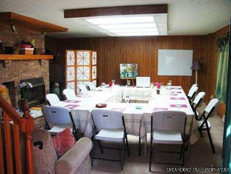 Hotel Spruce Hill & 4*